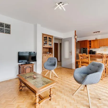 Le Carnot 84 - Beautiful T3 In The City Centre And Close To The Lake Apartment